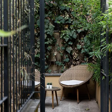 Appartamento Brera-centro Nuovo Con Cortile Privato